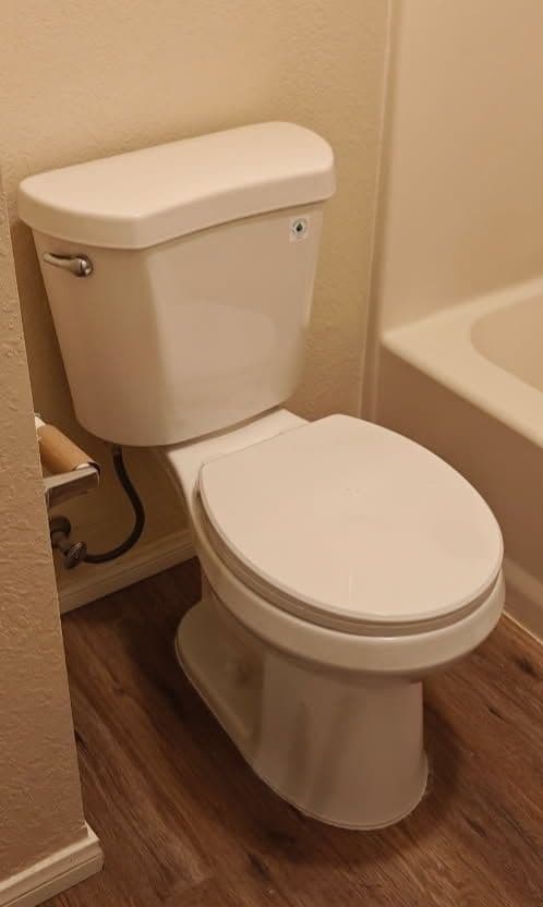 Flawless Toilet Installation Enhances Comfort image